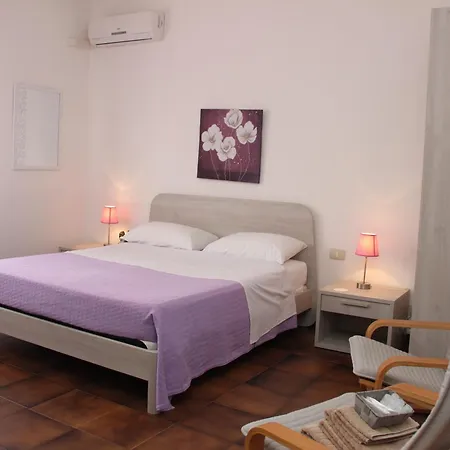 Adriana Bed & Breakfast 2*