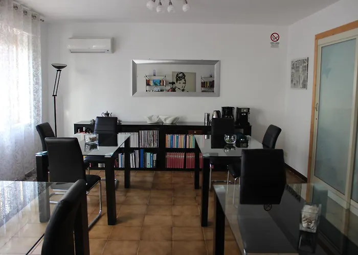 Adriana سان ليون